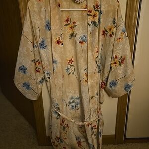VTG California Dynasty Womens Cream Floral Belted Silky Kimono Robe Size Large!